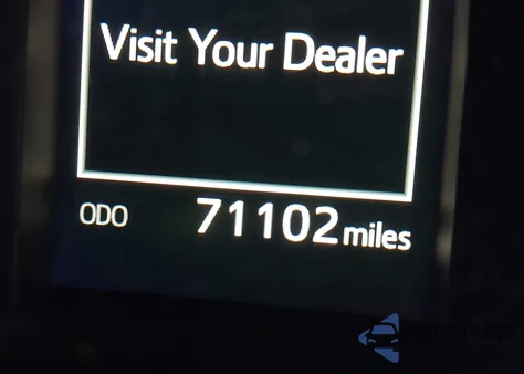 2018 Toyota Highlander Se/Xle z USA, uszkodzony, nr VIN 5TDJZRFH3JS546947